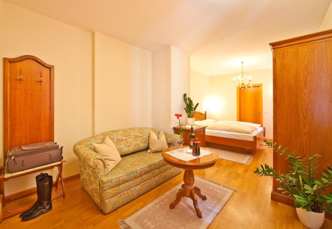 Hotel Elefant Ora / Auer Dış mekan fotoğraf