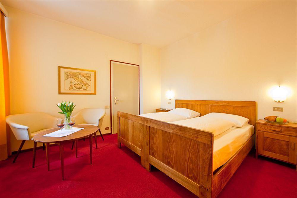 Hotel Elefant Ora / Auer Dış mekan fotoğraf