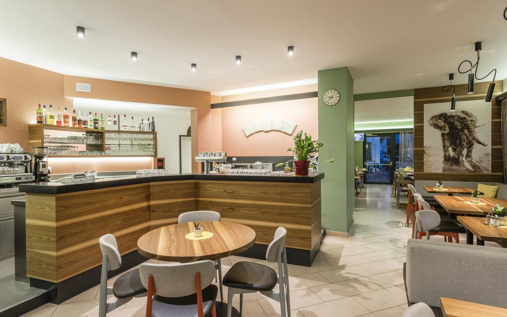 Hotel Elefant Ora / Auer Dış mekan fotoğraf