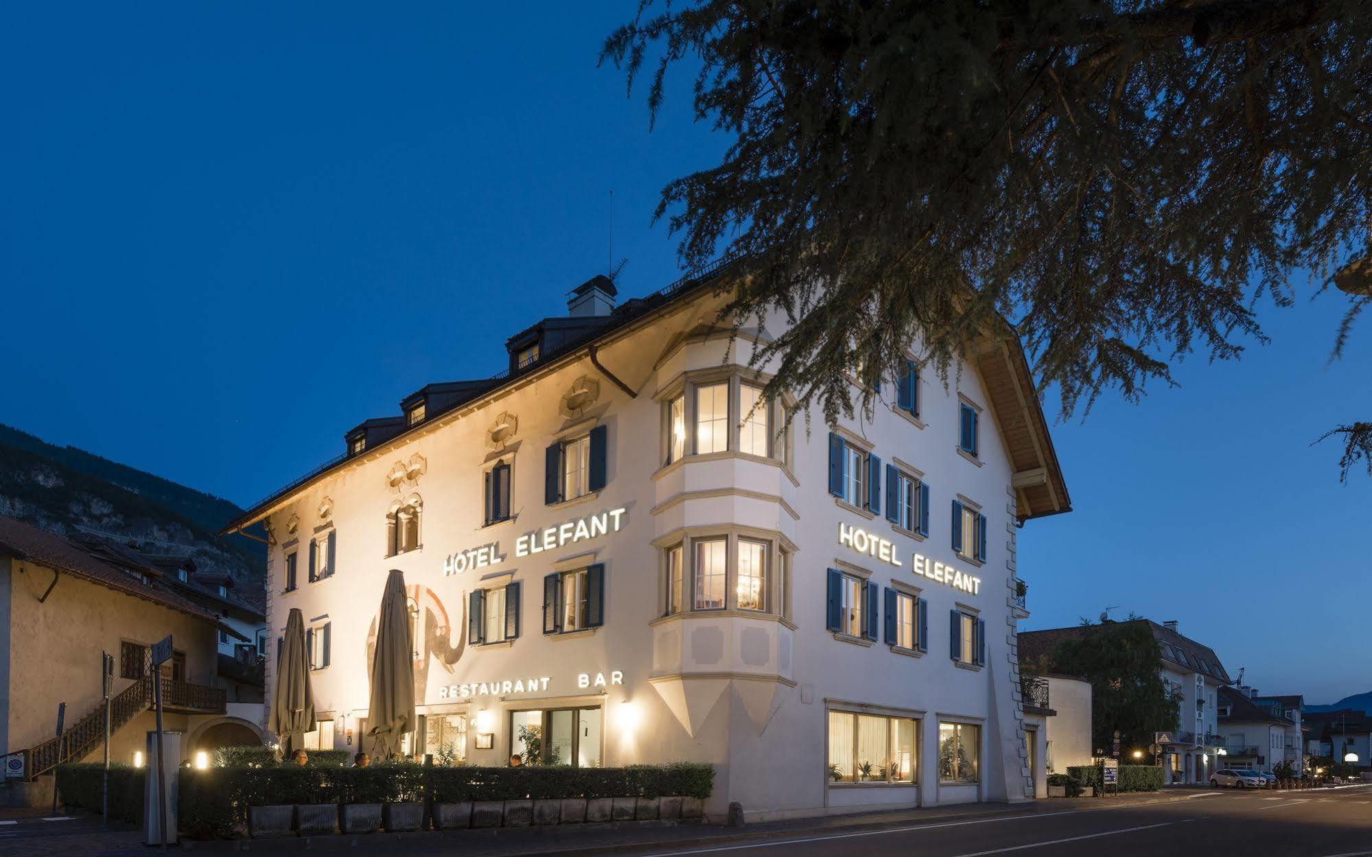 Hotel Elefant Ora / Auer Dış mekan fotoğraf