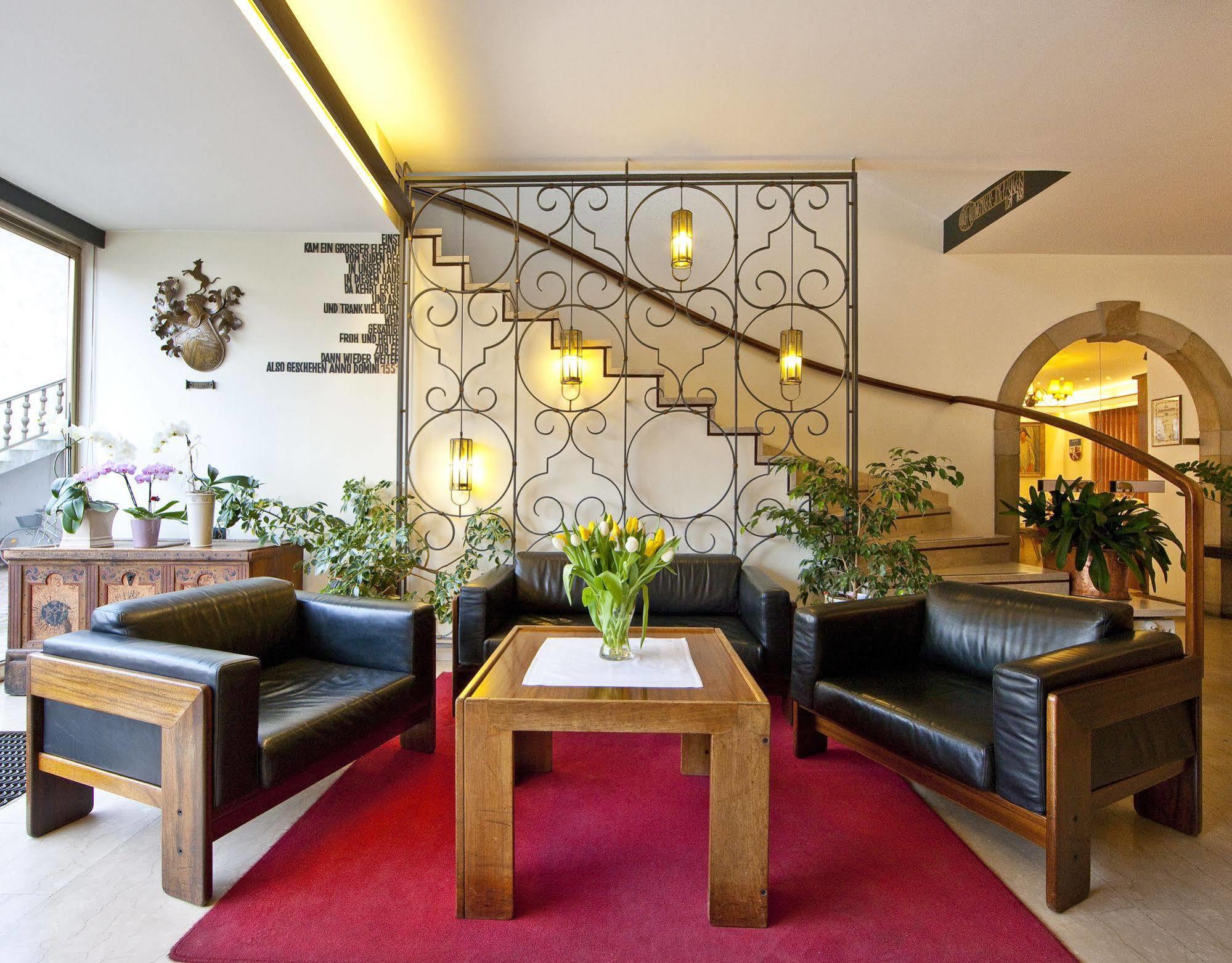 Hotel Elefant Ora / Auer Dış mekan fotoğraf