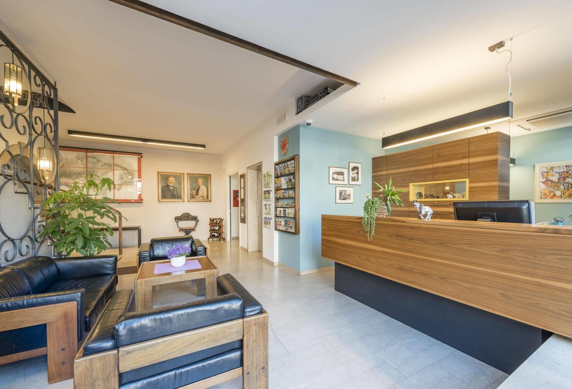 Hotel Elefant Ora / Auer Dış mekan fotoğraf