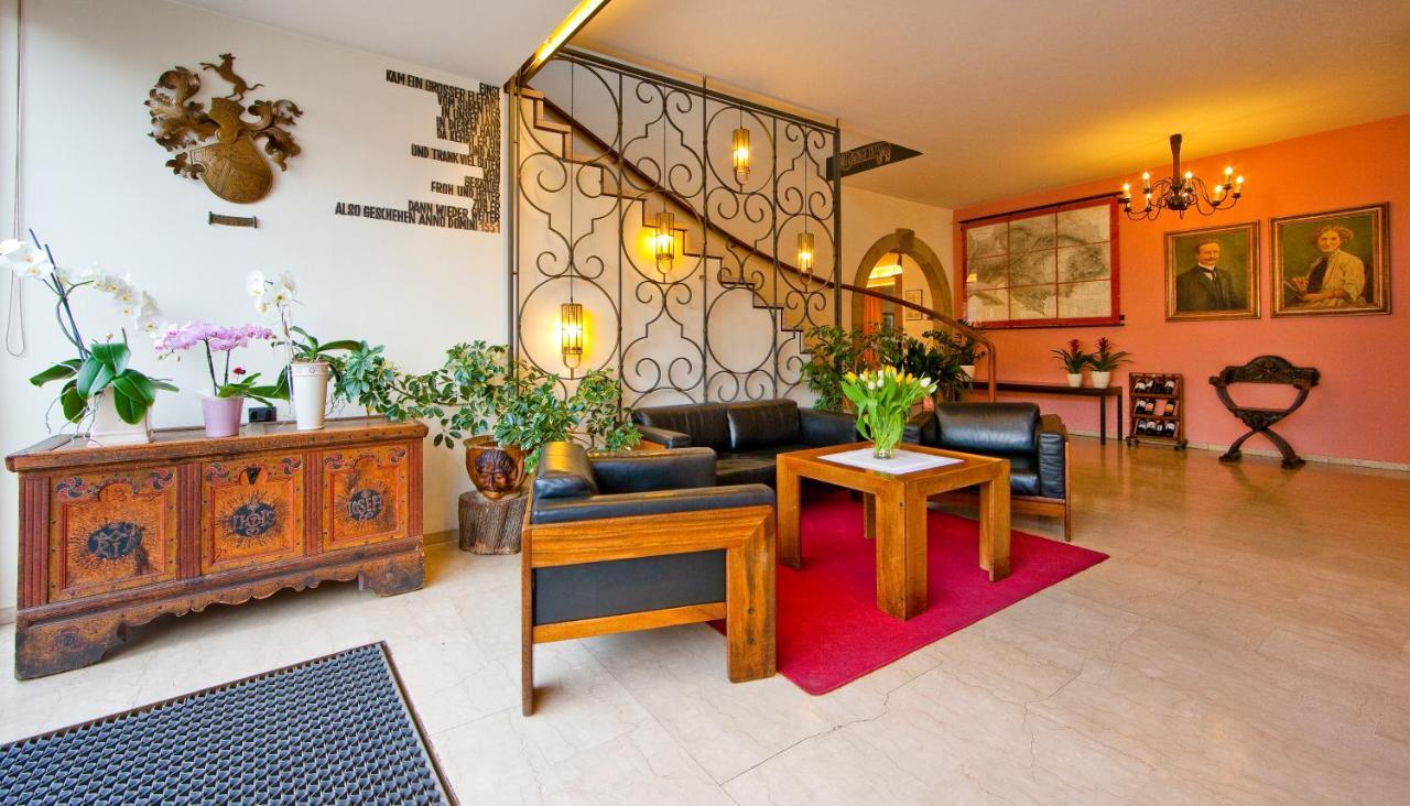 Hotel Elefant Ora / Auer Dış mekan fotoğraf