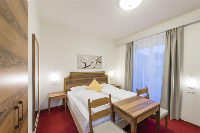 Hotel Elefant Ora / Auer Dış mekan fotoğraf